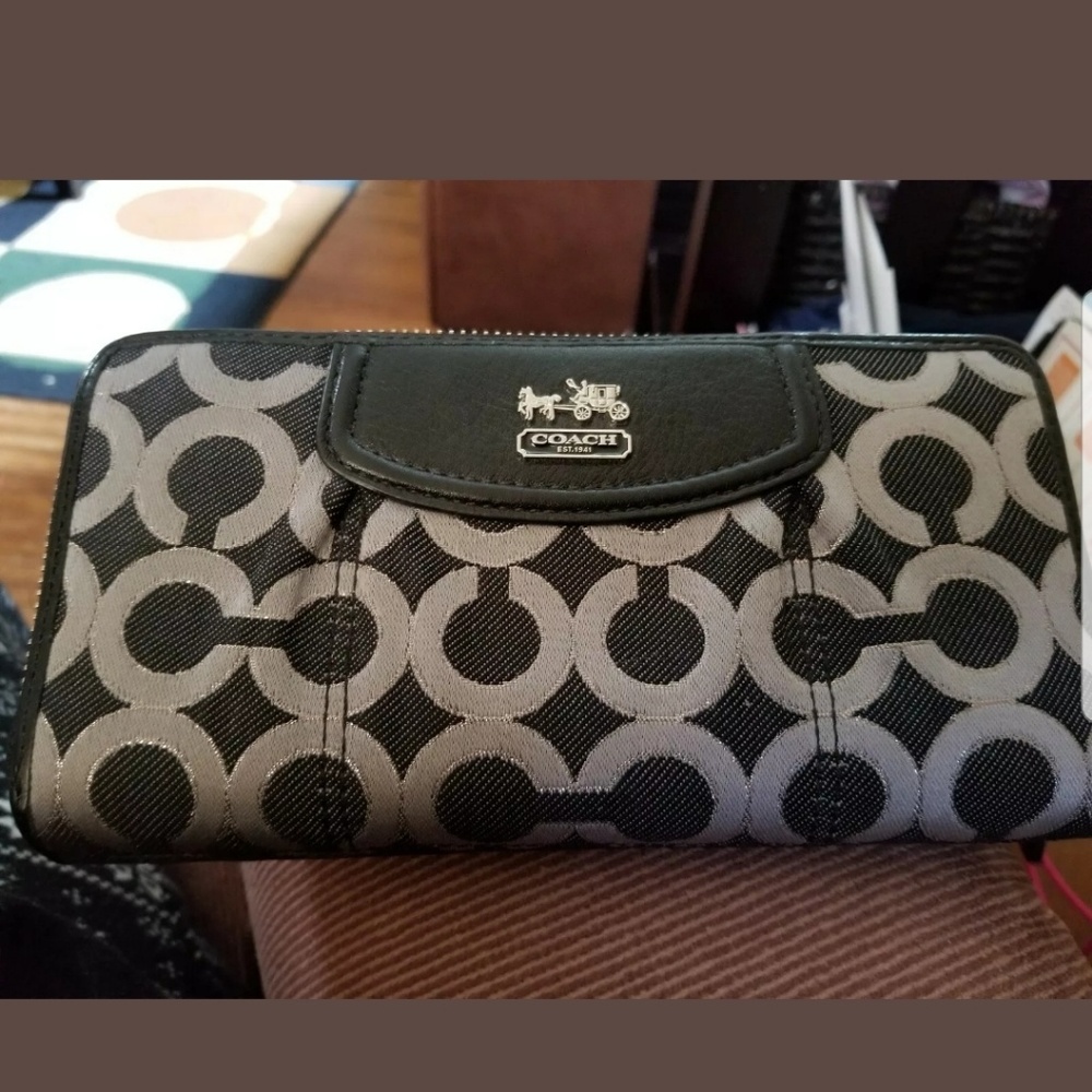 EUC Coach Signature Wallet Grey/Black